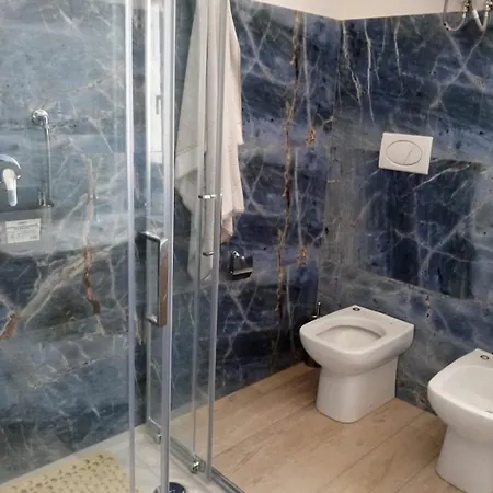 Apartament Mare *